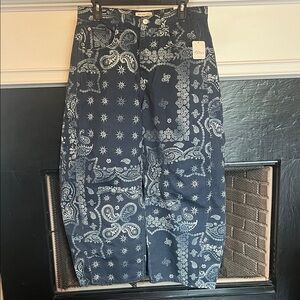 Free People Good Luck  Bandana-Print Barrel Jean Size 29